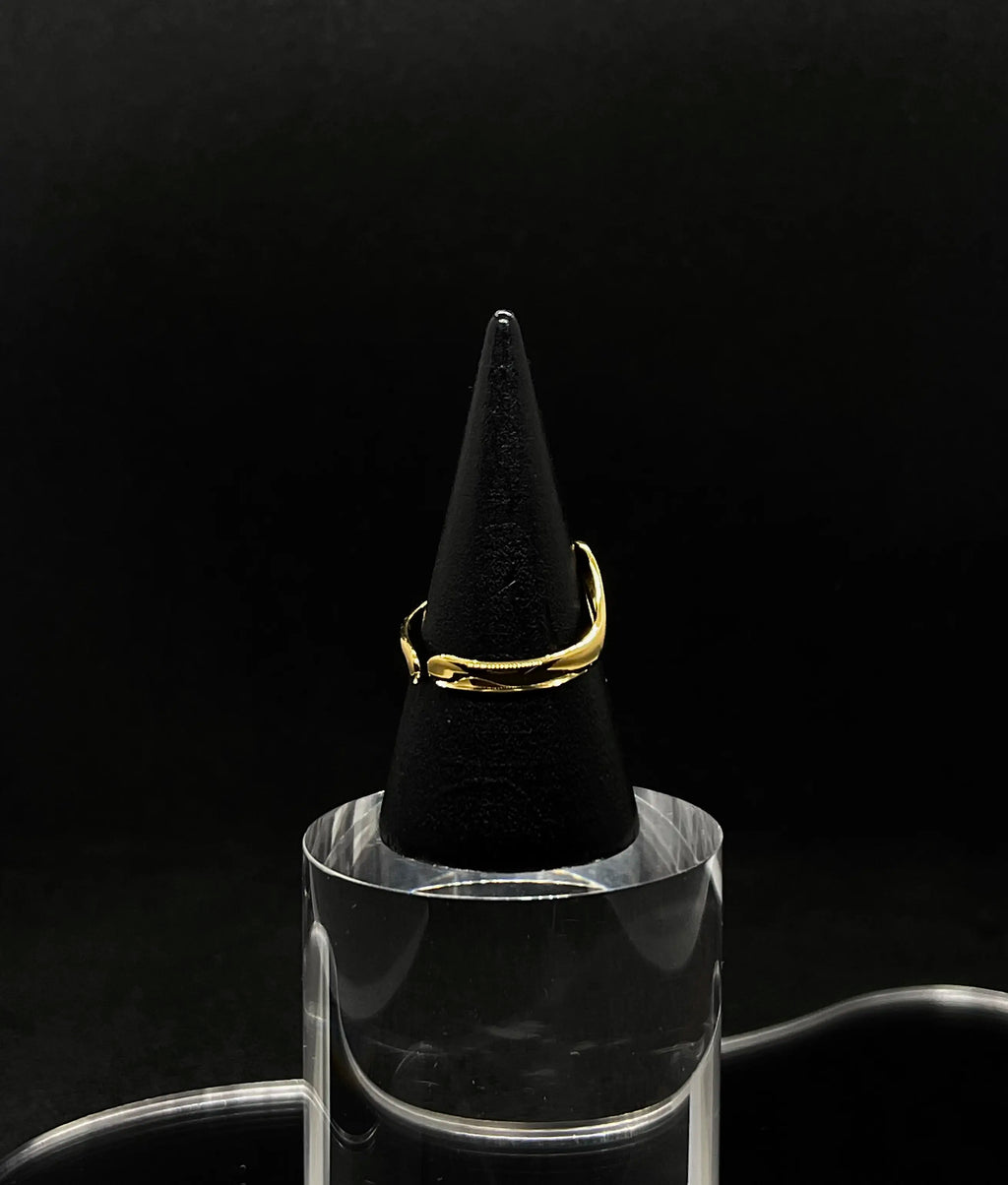 Bague ondulée en acier inoxydable plaqué or 18 carats - Pacific ocean waves ring- Bijoux ajustables waterproof et hypoallergéniques | Mindfits