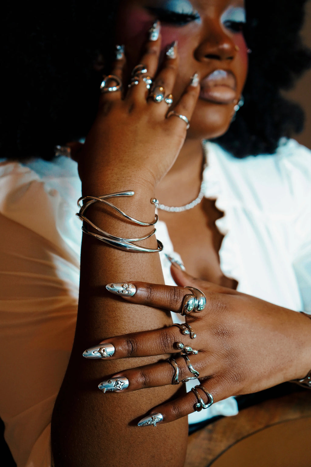Bracelet fin ondulé en acier inoxydable - Double waves cuff - Bijoux ajustables waterproof et hypoallergéniques | Mindfits