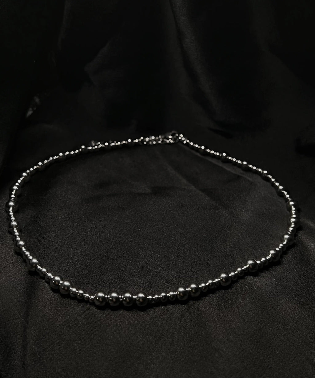 Collier de perles  en acier inoxydable plaqué or 18 carats - Gold pearls necklace - Bijoux ajustables waterproof et hypoallergéniques | Mindfits