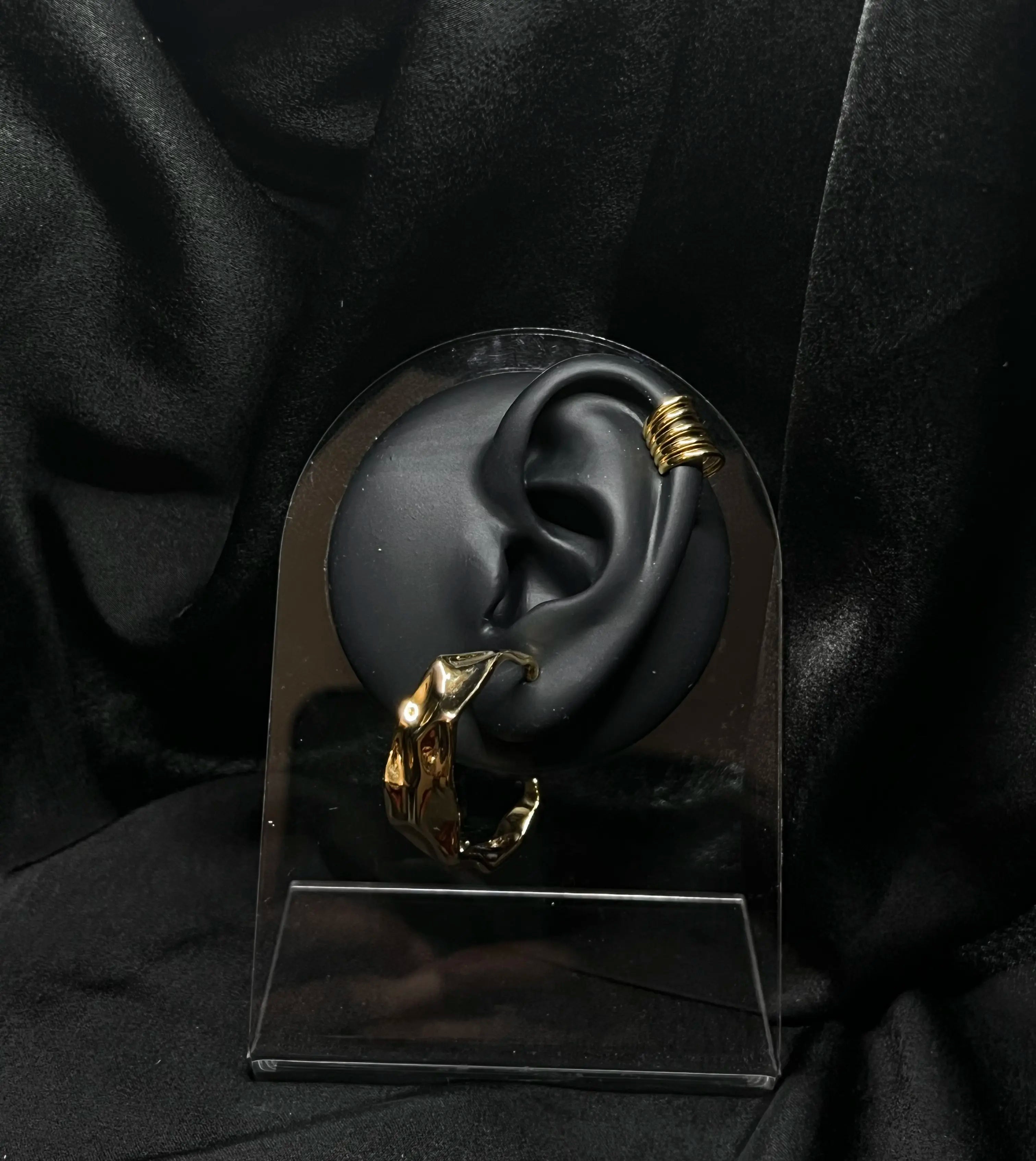 Créoles texturées en acier inoxydable plaqué or 18 carats - Gold leaf hoops - Bijoux waterproof et hypoallergéniques | Mindfits