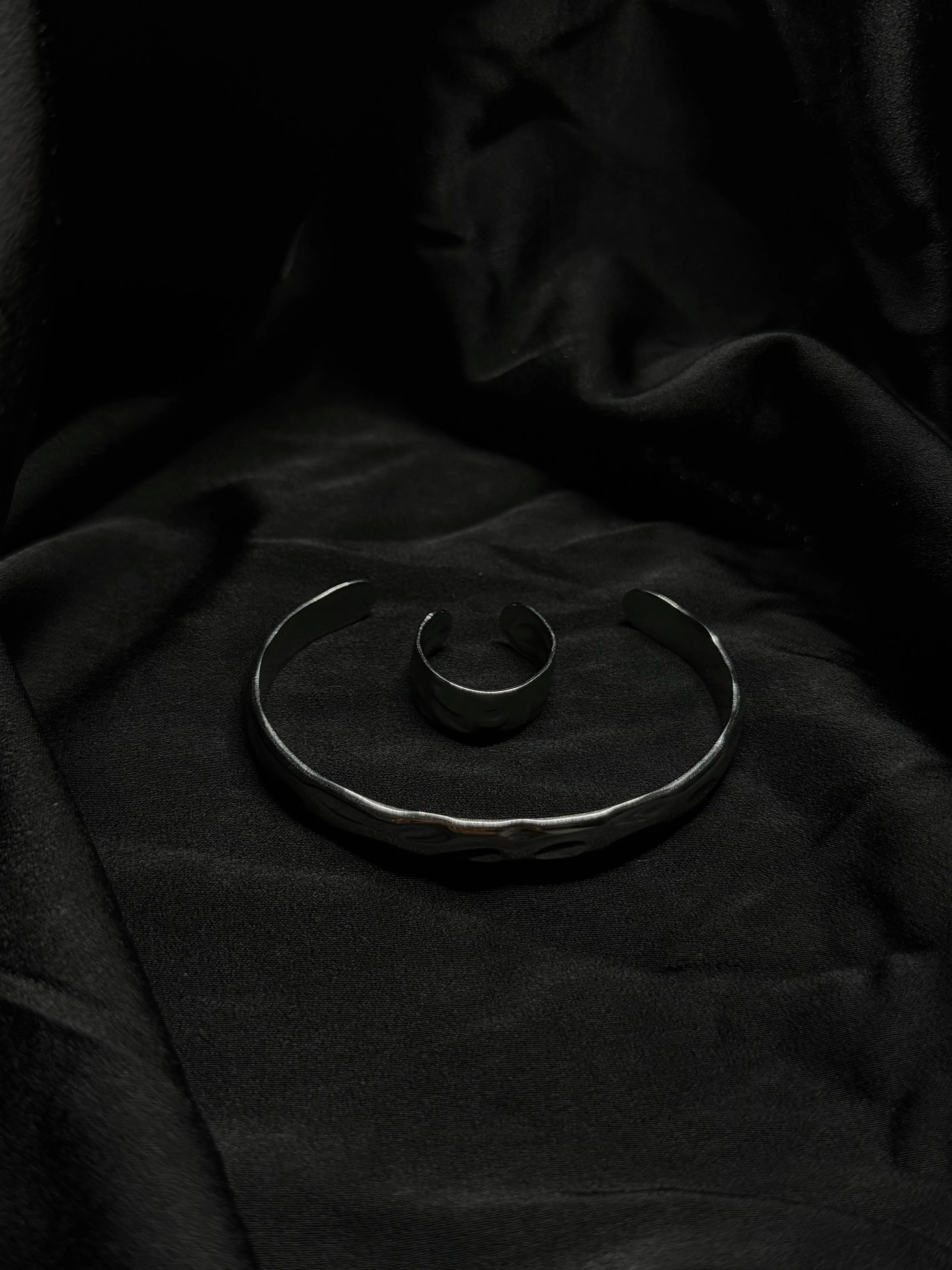 Raw stone set - Set de 2 bijoux en acier inoxydable plaqué or 18k résistant à l'eau et hypoallergénique | Mindfits